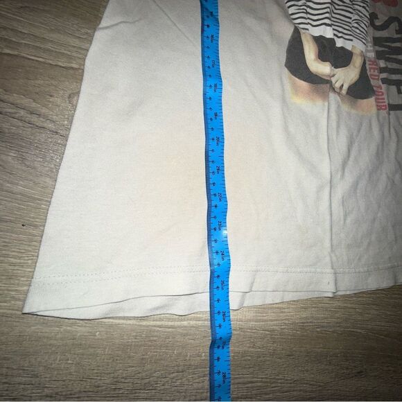 2013 Taylor Swift Red Tour t-shirt size medium - Picture 7 of 7